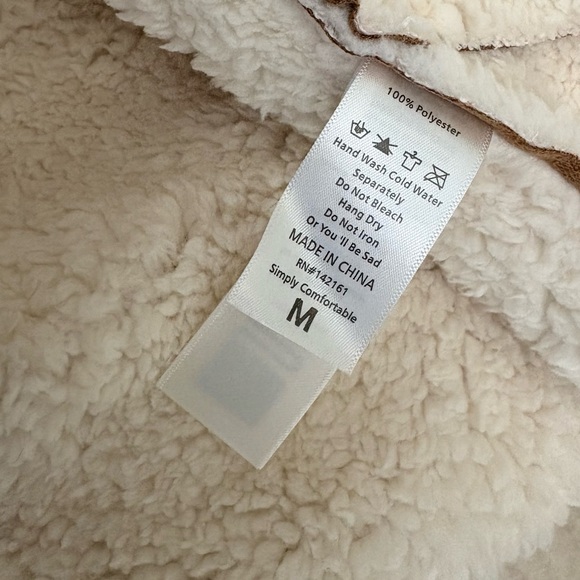 LuLaRoe Marlowe Vest - Picture 8 of 8